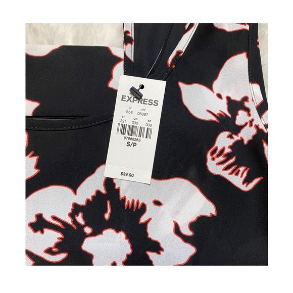 Express Split Ladder Back Tank - Picture 3 of 3